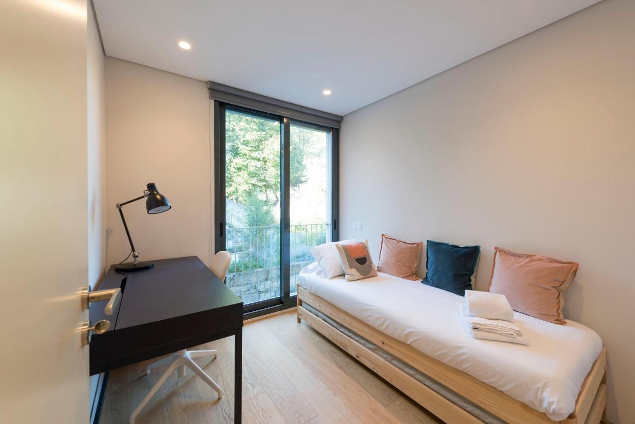 Lovelystay - Primrose 2Br Flat With Free Parking, Ac And Balcony ปอร์โต ภายนอก รูปภาพ